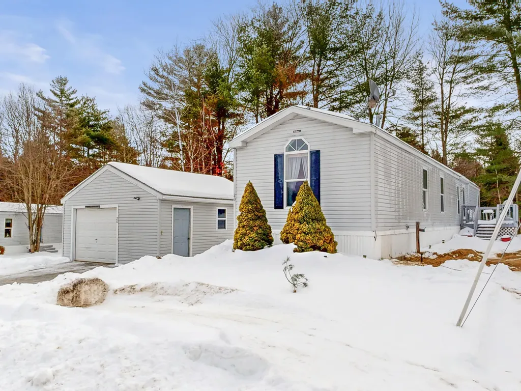 20 Forest Drive Poland ME 04274