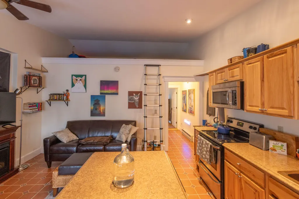 12 Hilltop Drive Rockport ME 04856