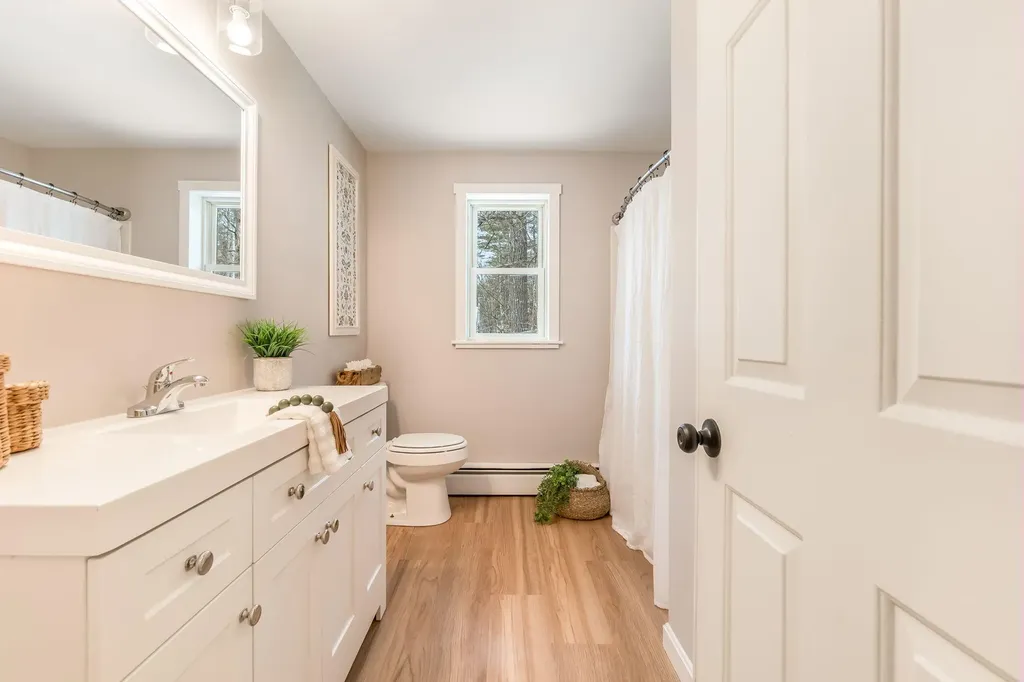 25 Spring Lake Drive Waterboro ME 04061