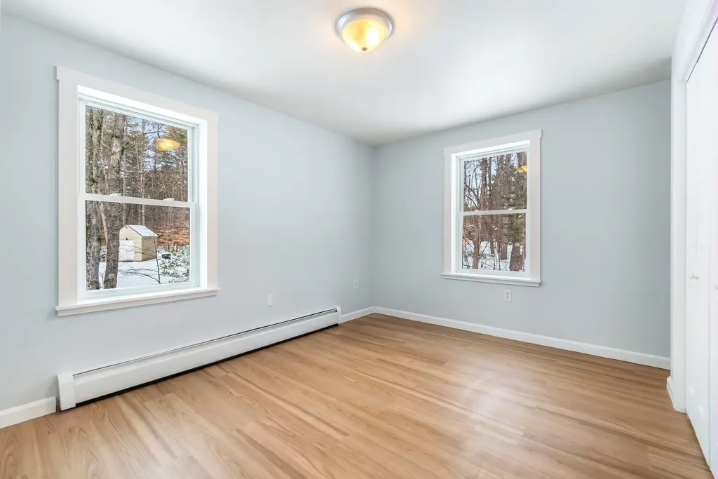 25 Spring Lake Drive Waterboro ME 04061
