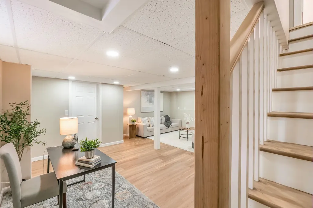 25 Spring Lake Drive Waterboro ME 04061