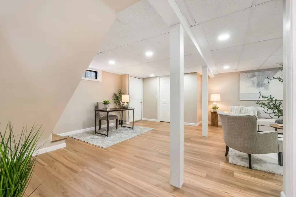 25 Spring Lake Drive Waterboro ME 04061