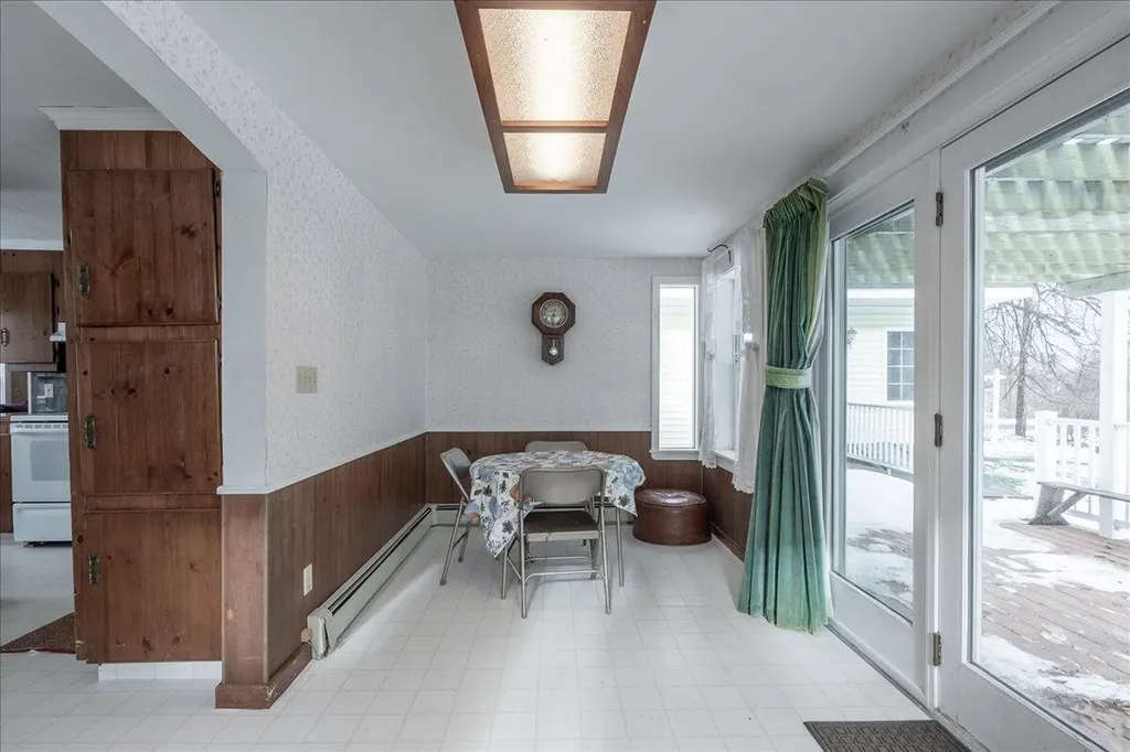 80 Holmes Street Rockland ME 04841