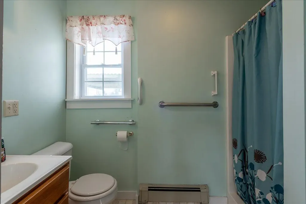80 Holmes Street Rockland ME 04841