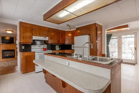 80 Holmes Street Rockland ME 04841
