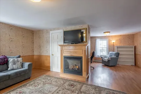 80 Holmes Street Rockland ME 04841