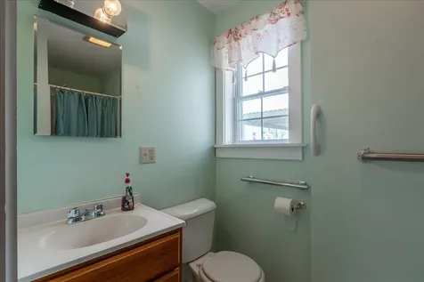 80 Holmes Street Rockland ME 04841