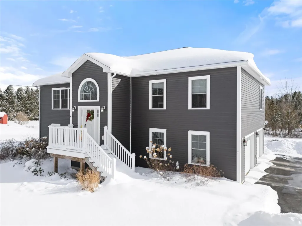 1197 Western Avenue Hampden ME 04444