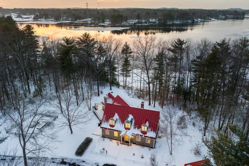 116 Heron Cove Road Eliot ME 03903