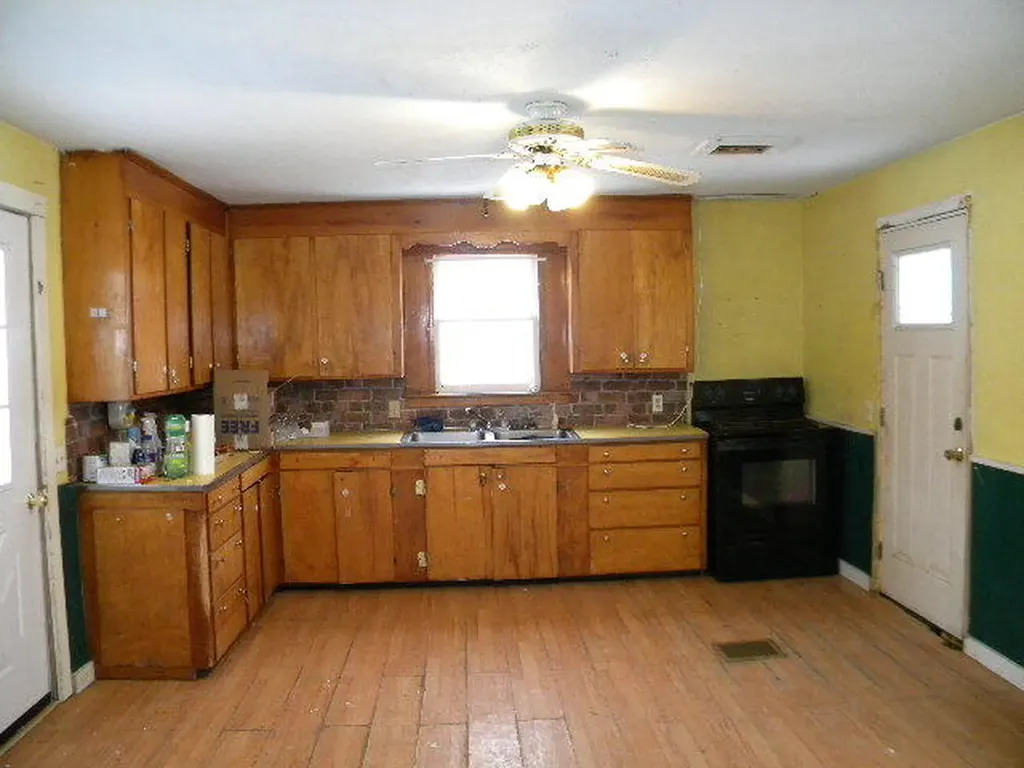 19 Depot Street Mattawamkeag ME 04459