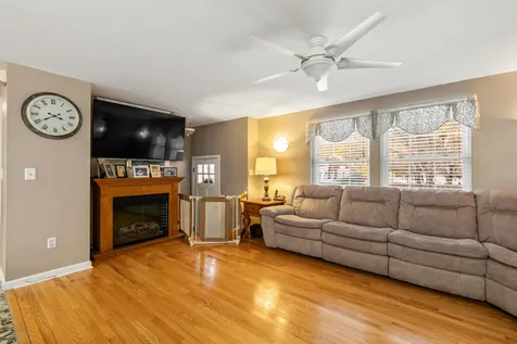 219 Tandberg Trail Windham ME 04062