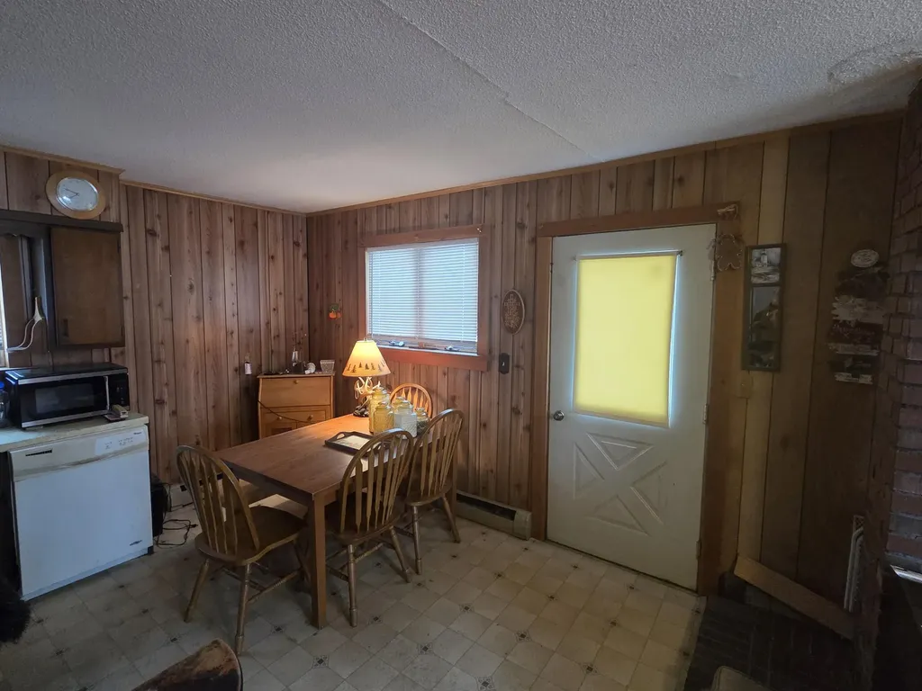 288 Old County Road Rockland ME 04841