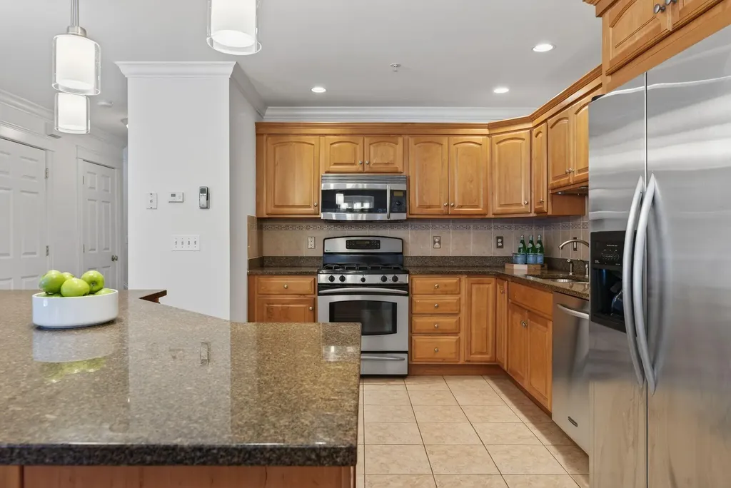 60 Ridge Road Portland ME 04103