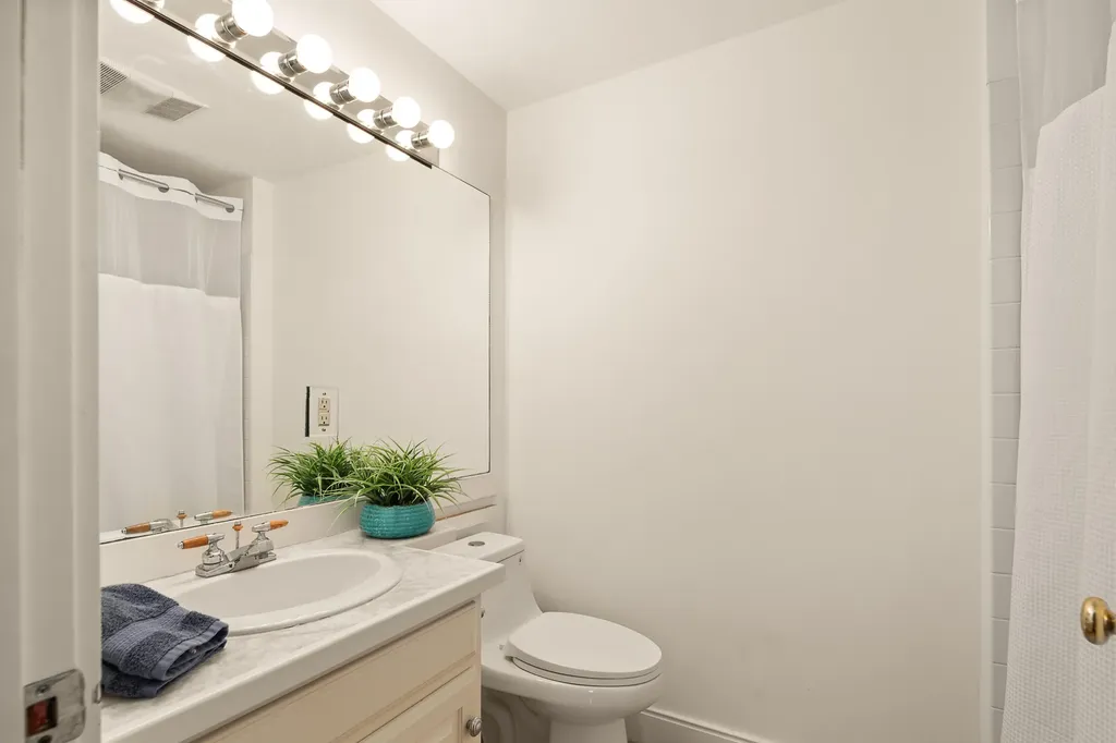 453 Union Road Appleton ME 04862