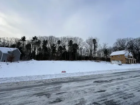 29 Woodbrey Lane Standish ME 04084