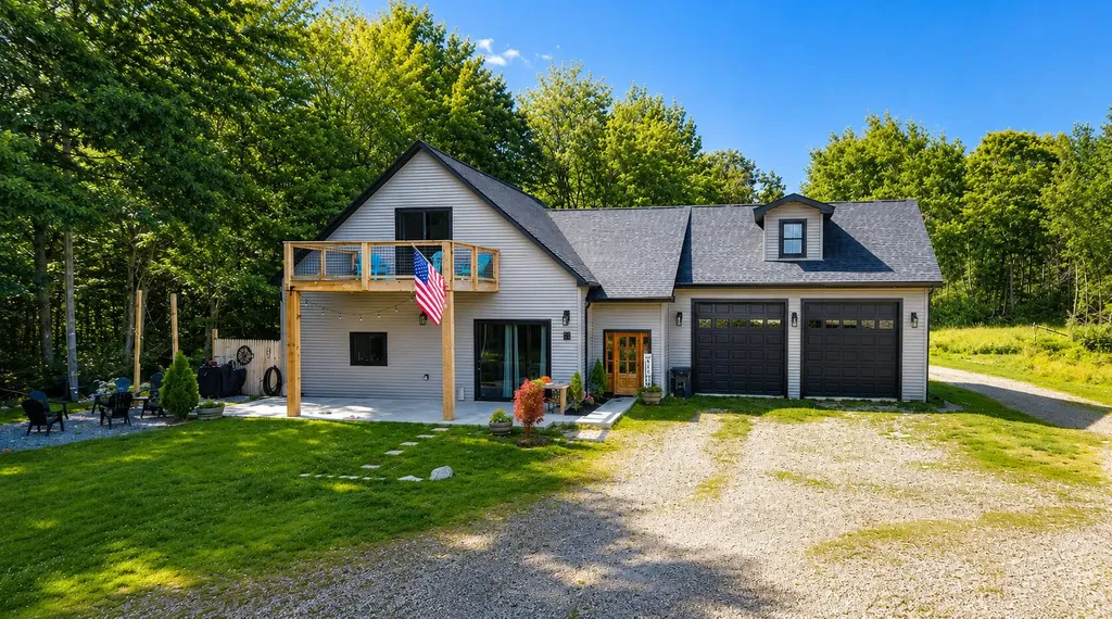 967 Newbury Neck Road Surry ME 04684