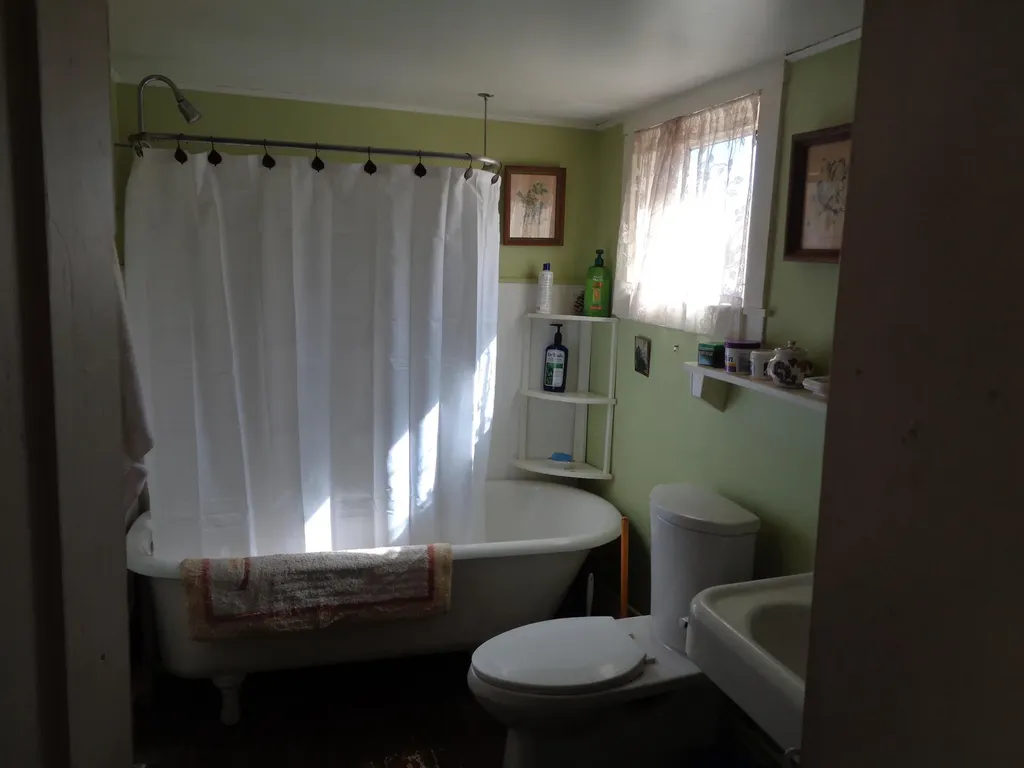 18 Dyer Bay Road Steuben ME 04680