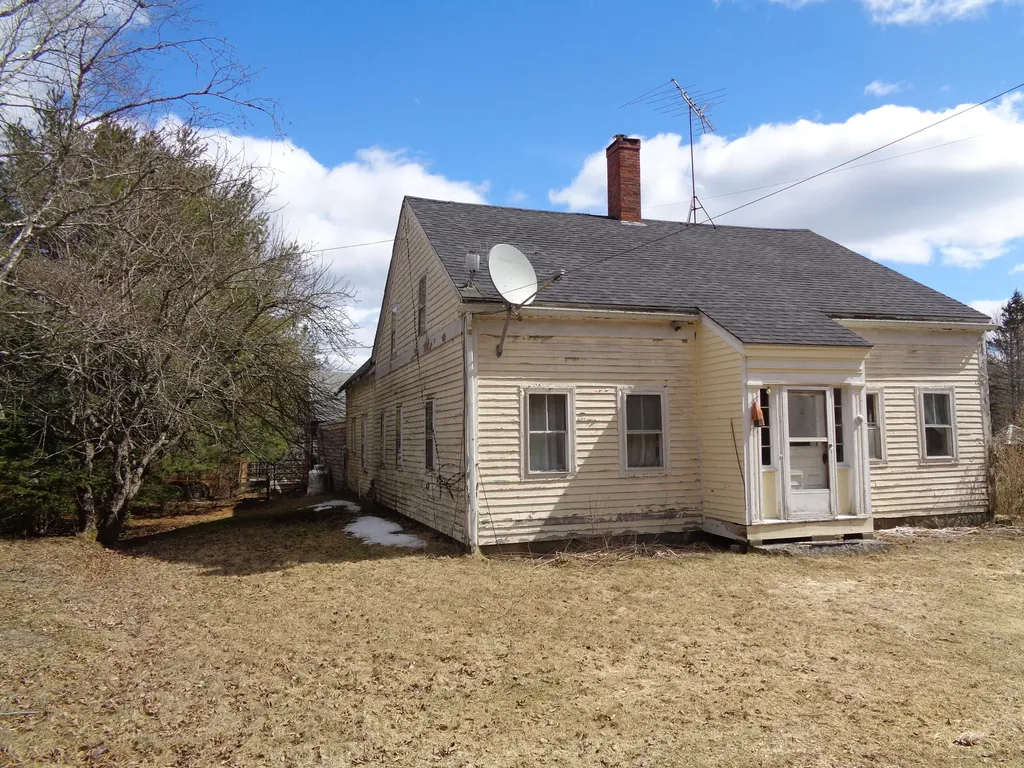 18 Dyer Bay Road Steuben ME 04680