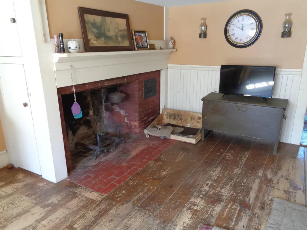 18 Dyer Bay Road Steuben ME 04680