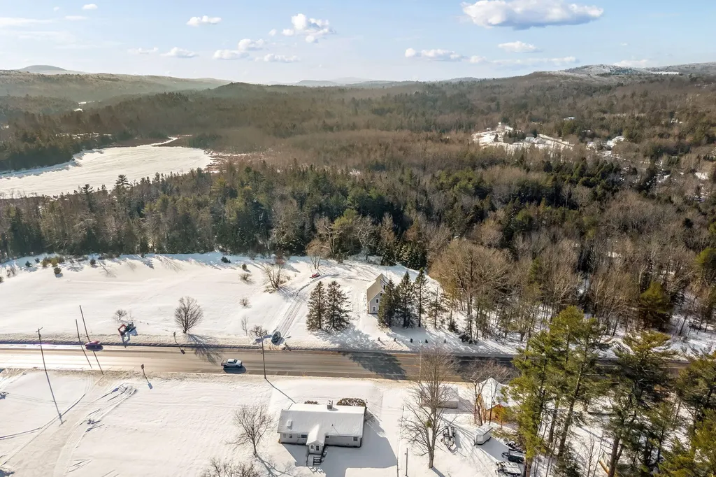 925 Main Road Holden ME 04429