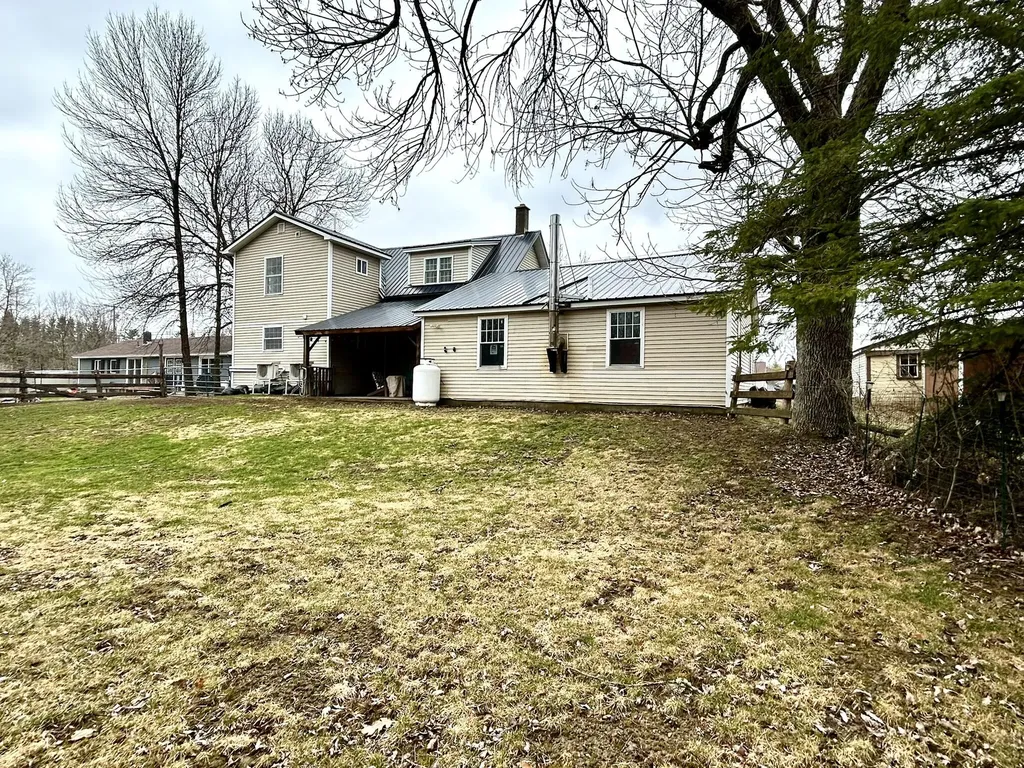 205 Elm Street Newport ME 04953