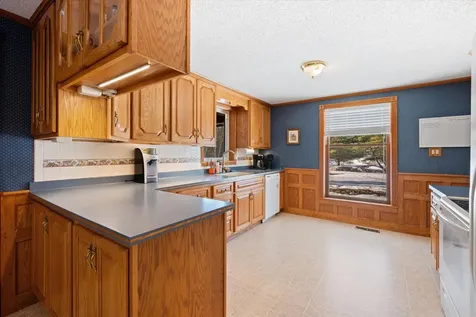 142 Ichabod Lane Hampden ME 04444