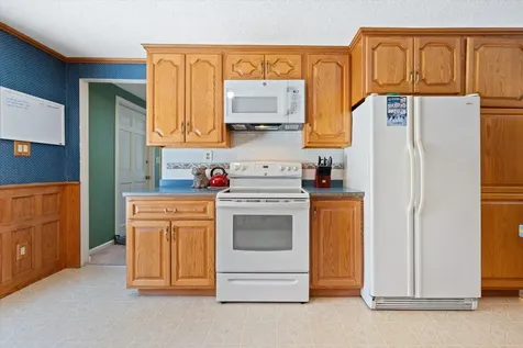 142 Ichabod Lane Hampden ME 04444