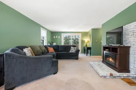 142 Ichabod Lane Hampden ME 04444