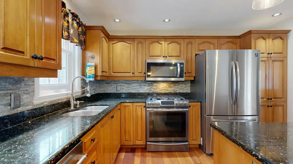 599 Court Street Auburn ME 04210