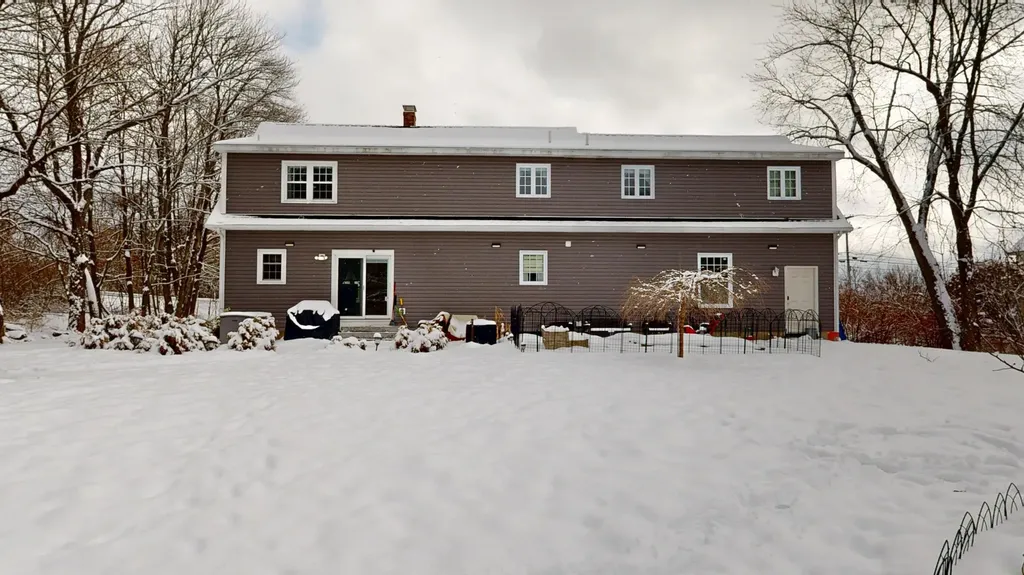 599 Court Street Auburn ME 04210