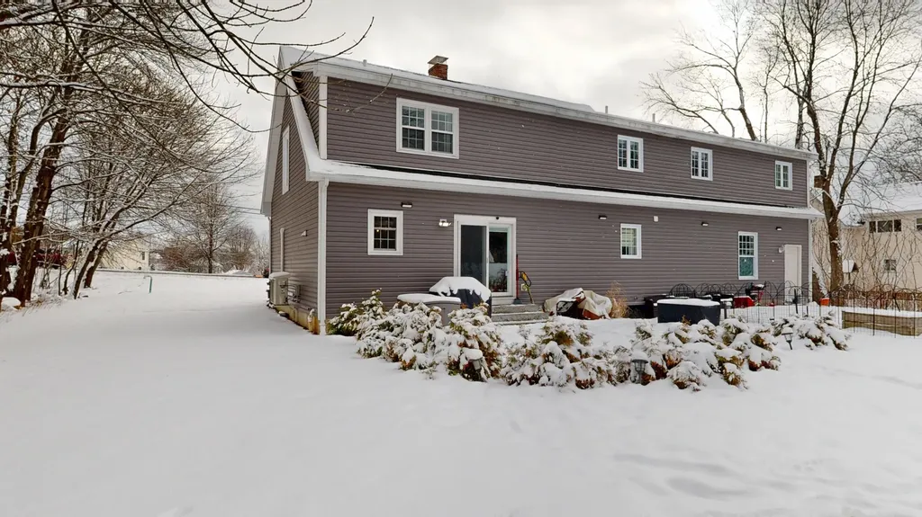 599 Court Street Auburn ME 04210