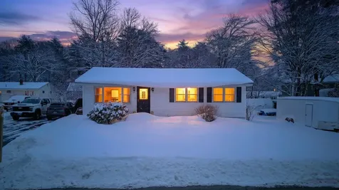 1 Williams Drive Topsham ME 04086