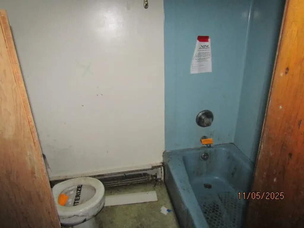 288 Shaker Road Gray ME 04039