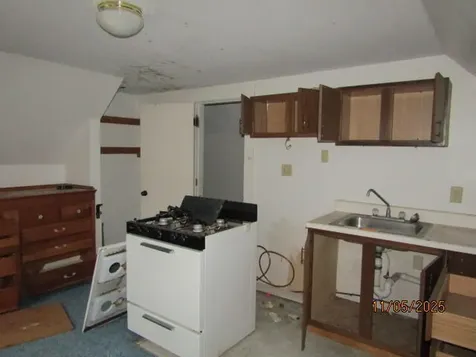 288 Shaker Road Gray ME 04039