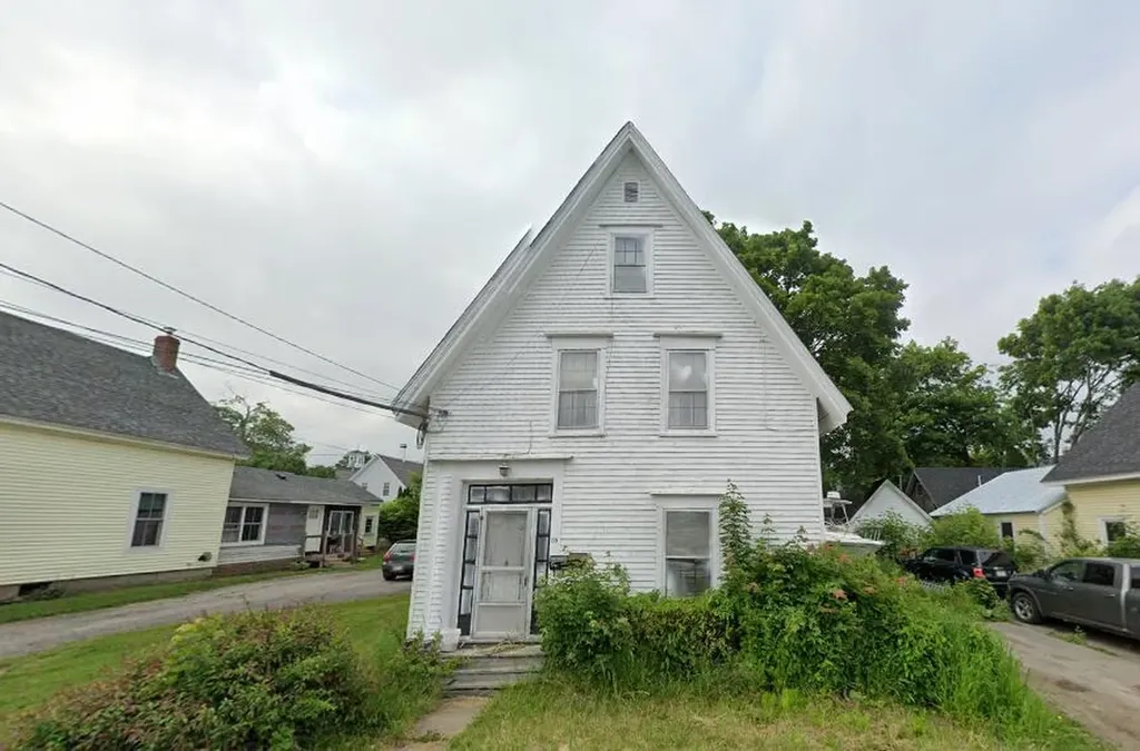 55 Grace Street Rockland ME 04841