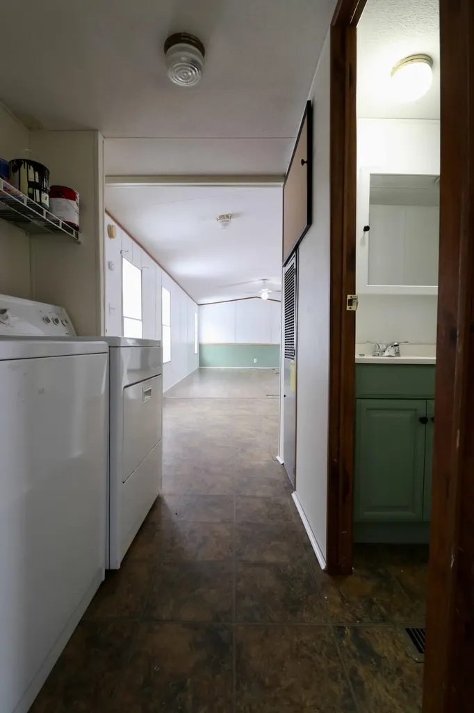 18 Purington Avenue Mechanic Falls ME 04256