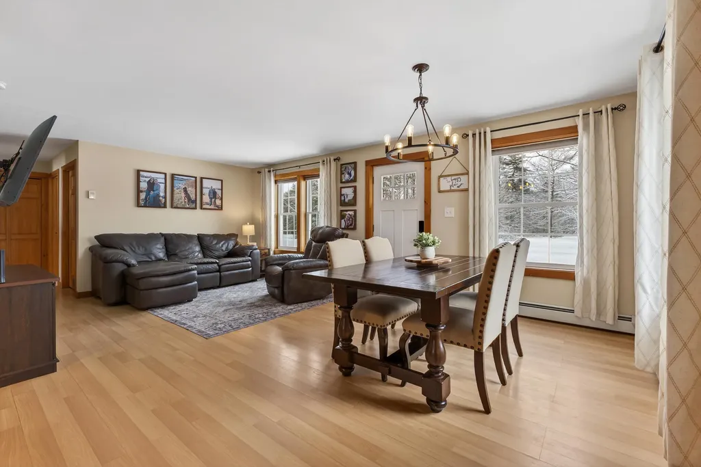 23 Robinson Way Bridgton ME 04009