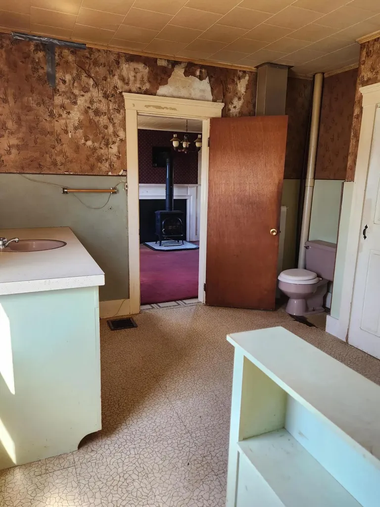 141 Gross Point Road Orland ME 04472