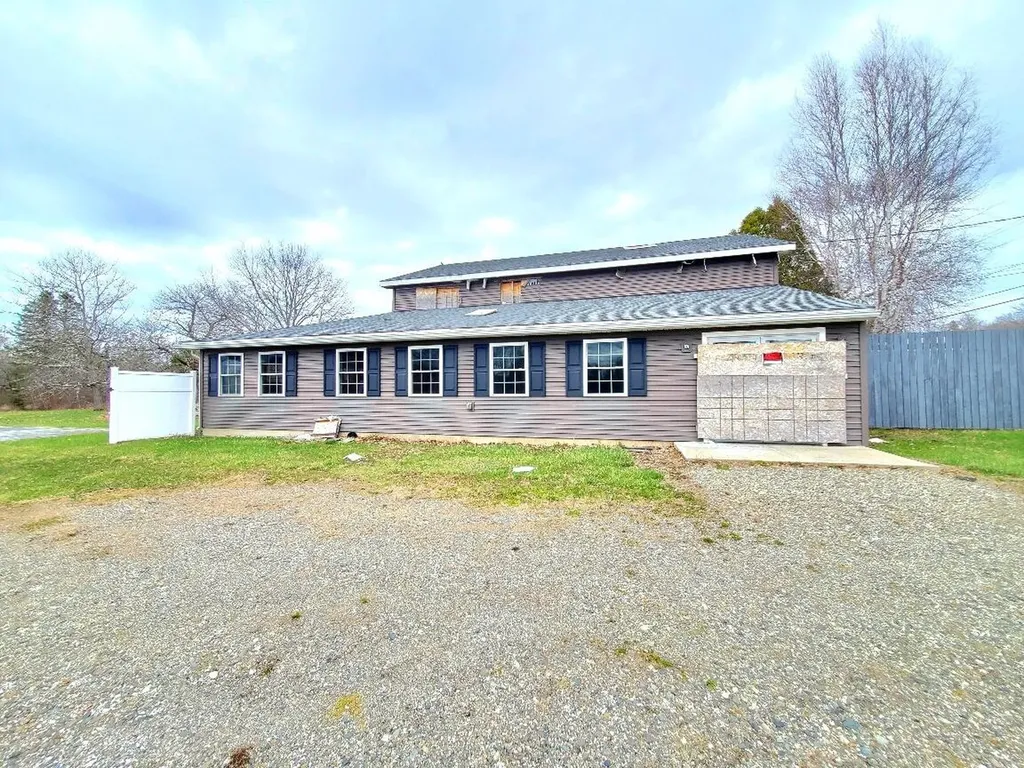 999 Main Road Eddington ME 04428