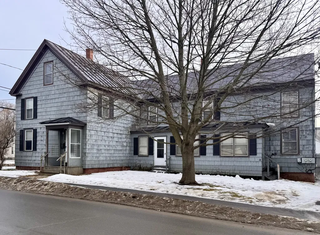 53 Ticonic Street Waterville ME 04901