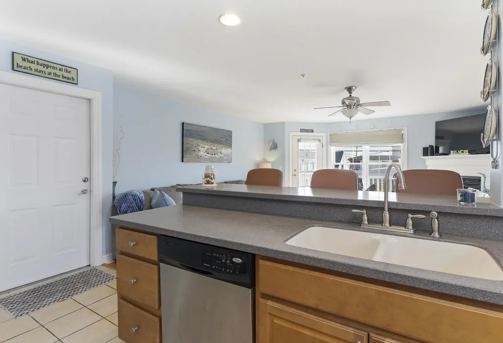 106 E Grand Avenue Old Orchard Beach ME 04064