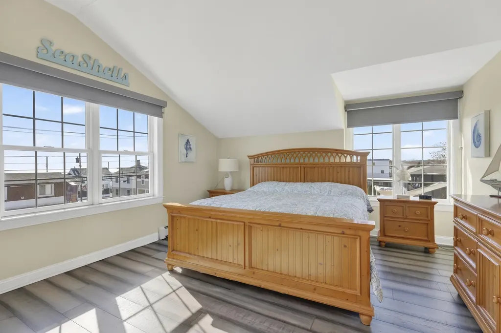 106 E Grand Avenue Old Orchard Beach ME 04064