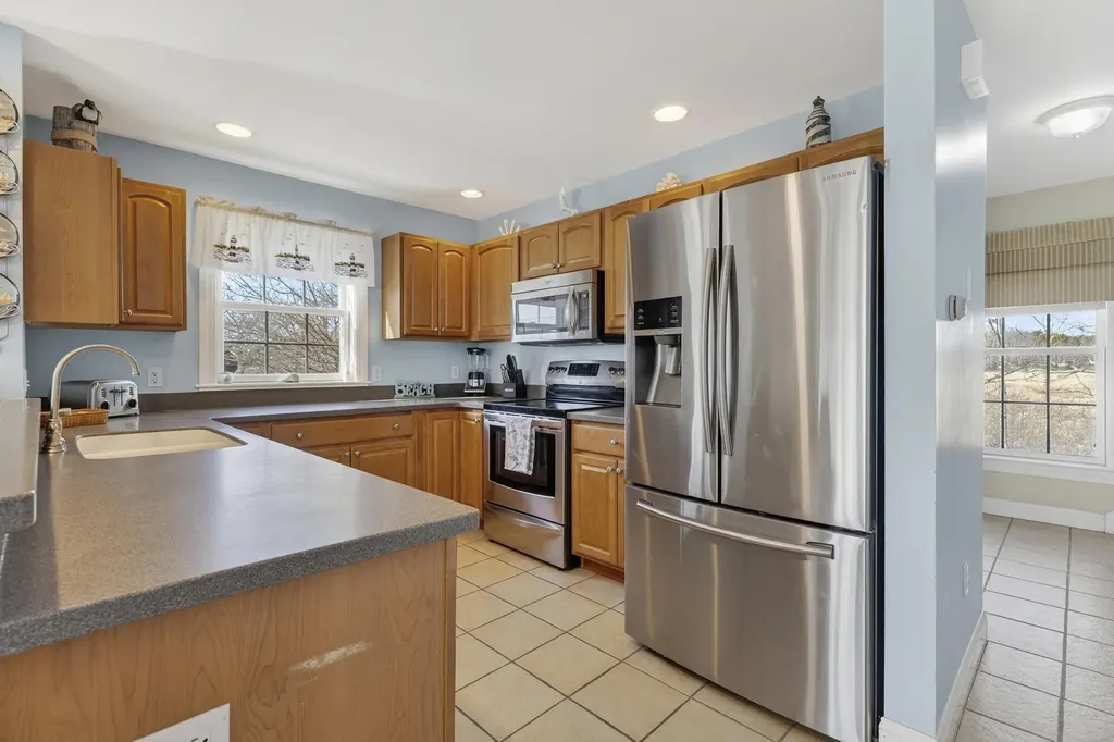 106 E Grand Avenue Old Orchard Beach ME 04064
