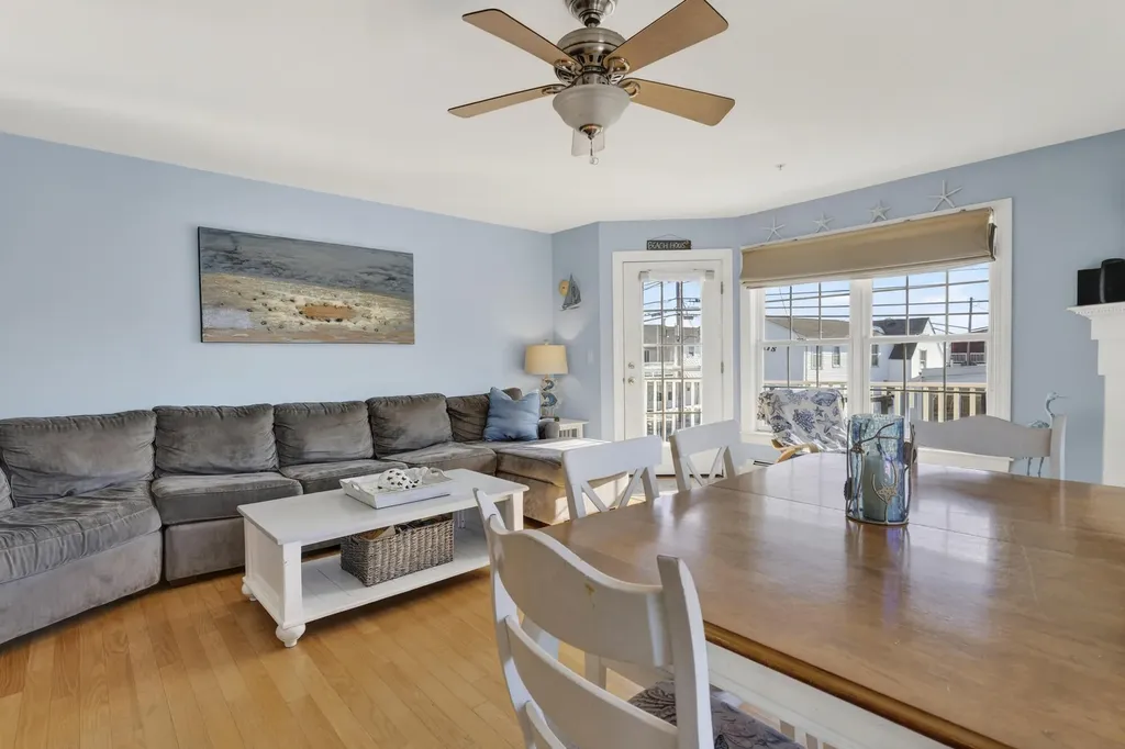 106 E Grand Avenue Old Orchard Beach ME 04064