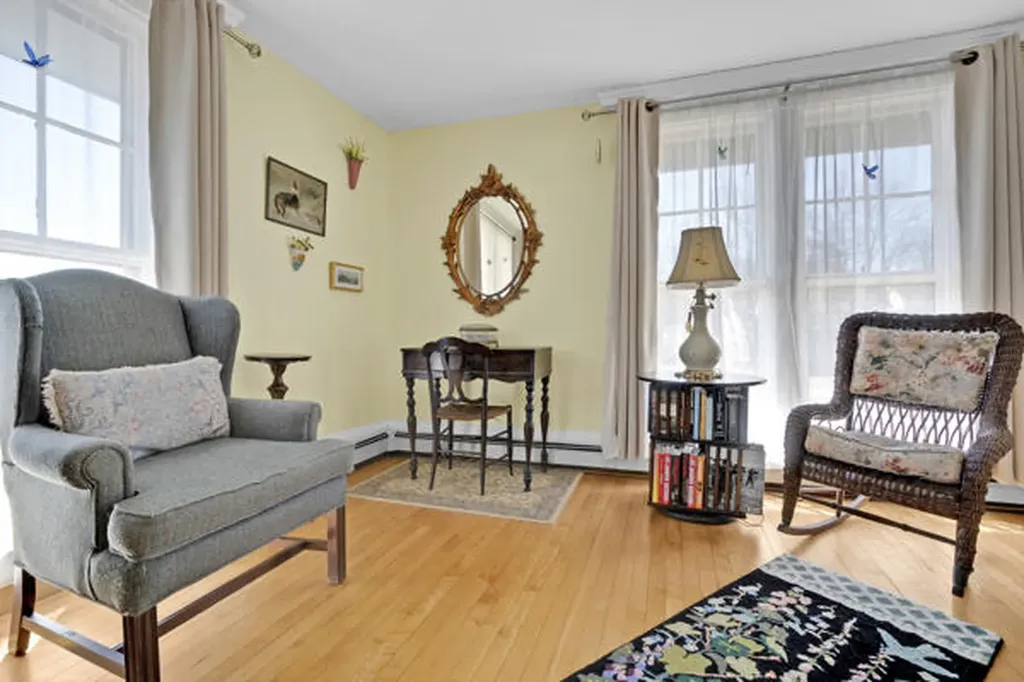 274 Front Street Richmond ME 04357