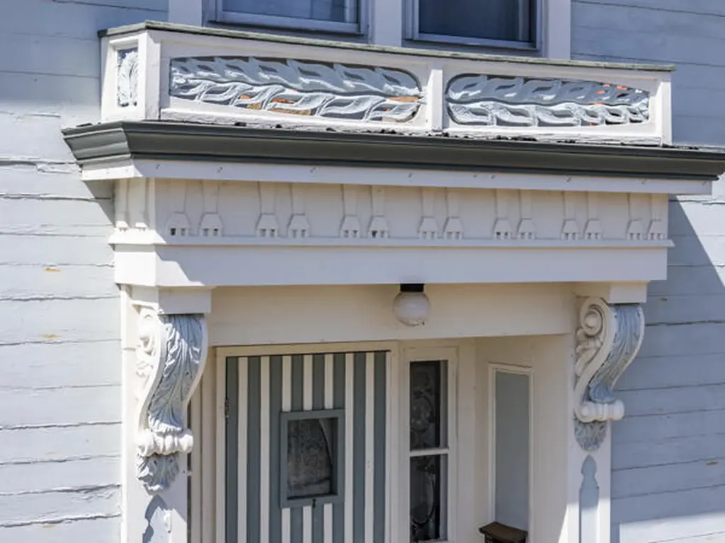 274 Front Street Richmond ME 04357