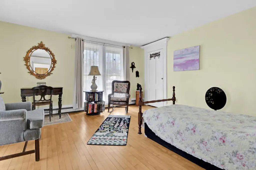 274 Front Street Richmond ME 04357