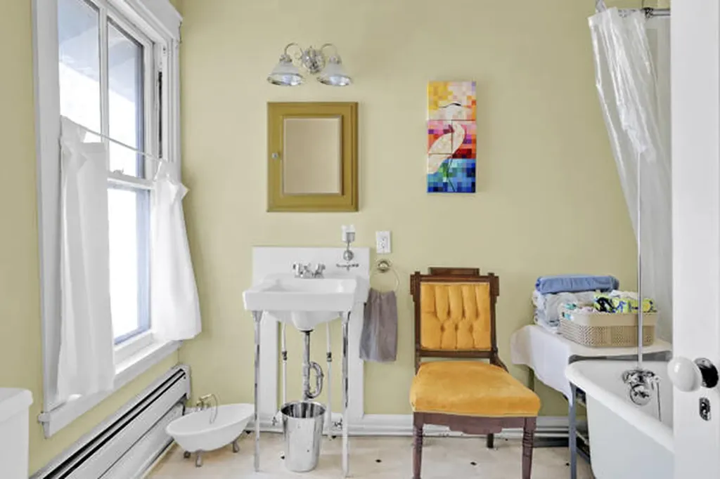 274 Front Street Richmond ME 04357