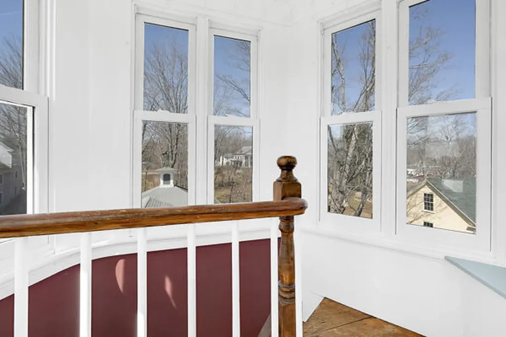 274 Front Street Richmond ME 04357