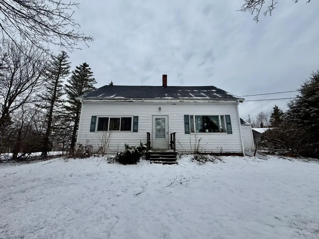 6 Case Drive Lubec ME 04652